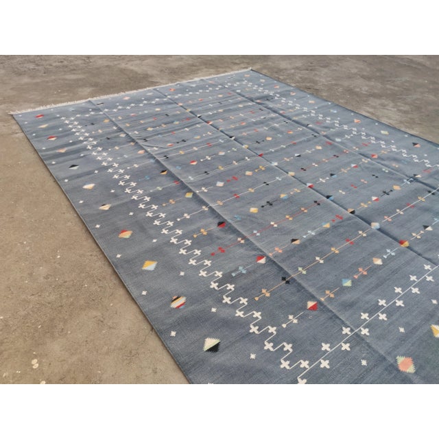 Handmade Cotton Vegetable Dyed Reversible Gray Shooting Star Rug - 9'x12' For Sale - Image 9 of 12