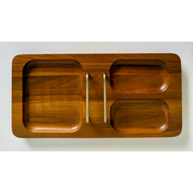 Here is a charming vintage mid-century desk organizer by Mission, made in California and likely dating to the 1950s–1960s....