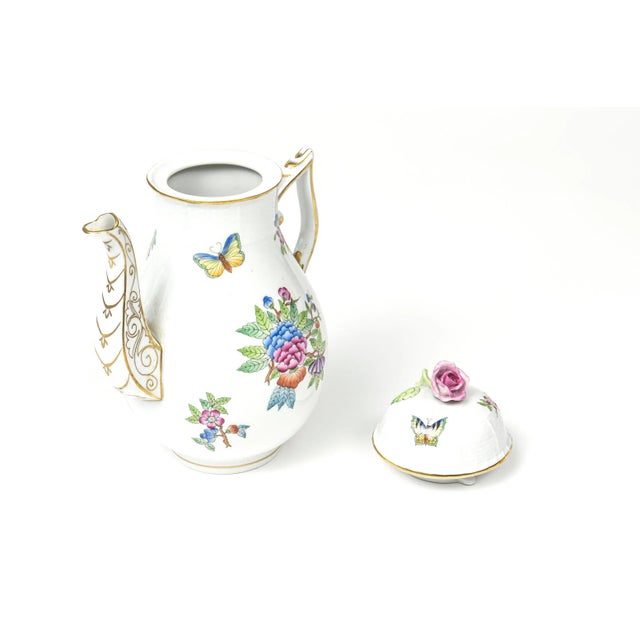 Ceramic Mid 20th Century Herend Queen Victoria Older Coffee Pot For Sale - Image 7 of 9