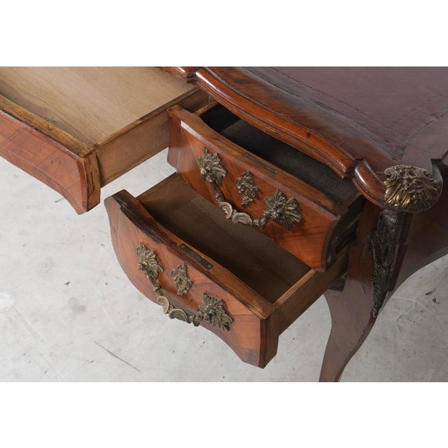 19th-Century French Louis XV Kingwood Bureau Plat With Leather Top and Bronze Mounts For Sale - Image 9 of 11