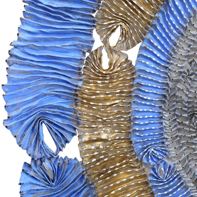 Blue Sujoon Periwinkle Gold Ring - Original Large-Scale Oversized Abstract Aluminum Mesh Wall Sculpture by Atticus Adams For Sale - Image 8 of 9