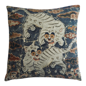 Tiger Velvet Pillow 18"x18"