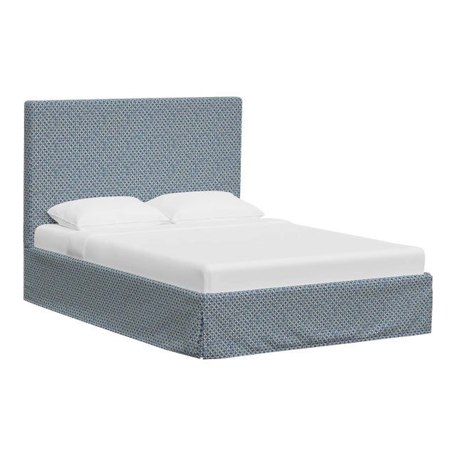 John Robshaw x Cloth & Company California King Johanna Slipcover Bed in Aalap Blue For Sale