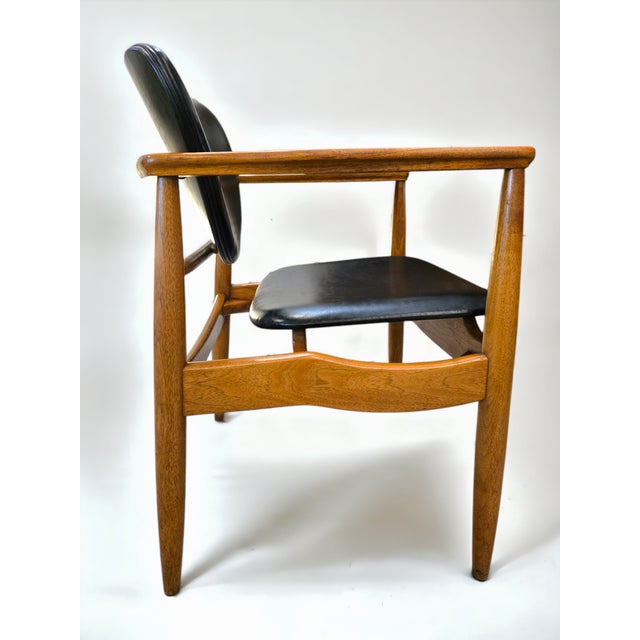 Wood 1960s Danish Arm Chairs Attributed to Finn Juhl for John Stuart- Set of 4 For Sale - Image 7 of 12