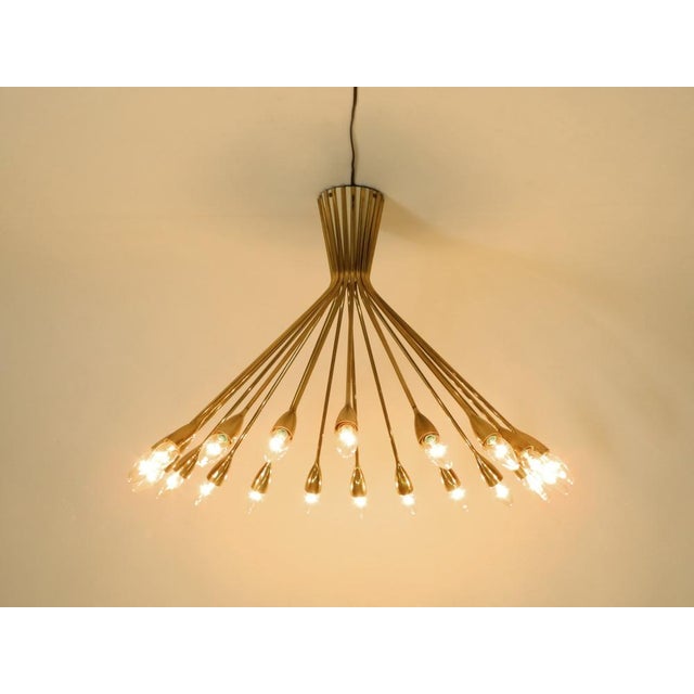 Large Mid-Century Modern Brass Sputnik Ceiling Light with 20 Arms, 1950s For Sale - Image 12 of 18