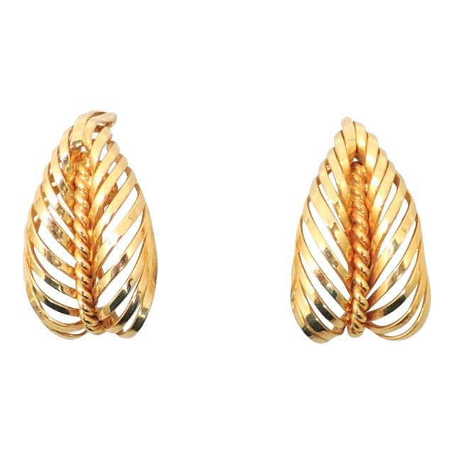 Vintage 1968 Signed Napier Goldtone Leaf Clip Earrings - 2 Pieces For Sale