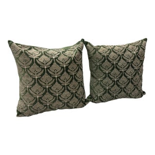 Crate & Barrel Green Velvet Throw Pillows, Pair For Sale