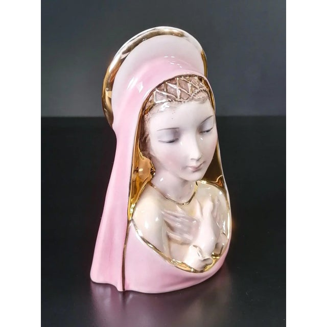 Ceramic sculpture, of the Madonna of Emanuele Fontanini. Bagni di Lucca, twentieth century origin of the Bagni di Lucca...