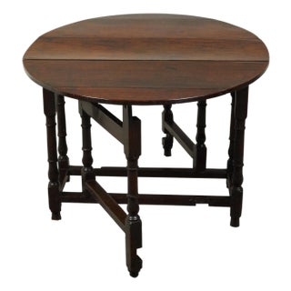 English 18th Century Oval Top Drop-Leaf Gateleg Table with Turned Legs For Sale