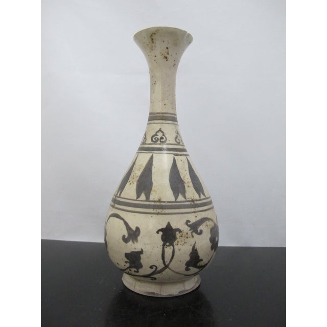 Chinese Chinese Cizhou Kiln Style Flower Design Glazed Pottery Vase For Sale - Image 3 of 15