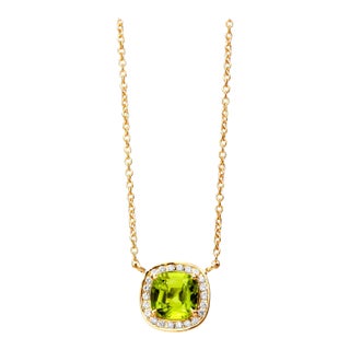 Syna Yellow Gold Mogul Necklace with Peridot and Diamonds For Sale