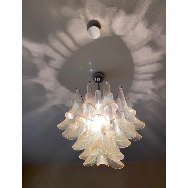 Murano Glass Chandelier Manufacturer: Vennini for La Murrina Glass tongues with a beautiful white/pink tint Original...