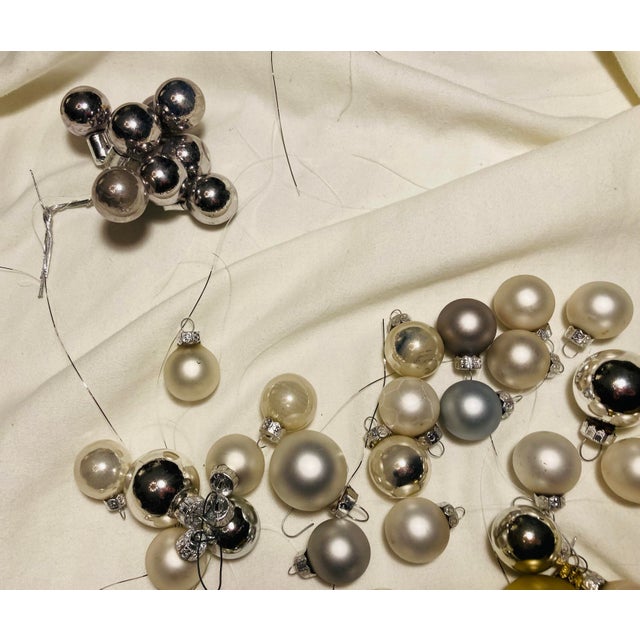 Modern Christmas Ornament Collection Small Shiny & Matte Round Balls in Silver & Platinum For Sale - Image 3 of 8
