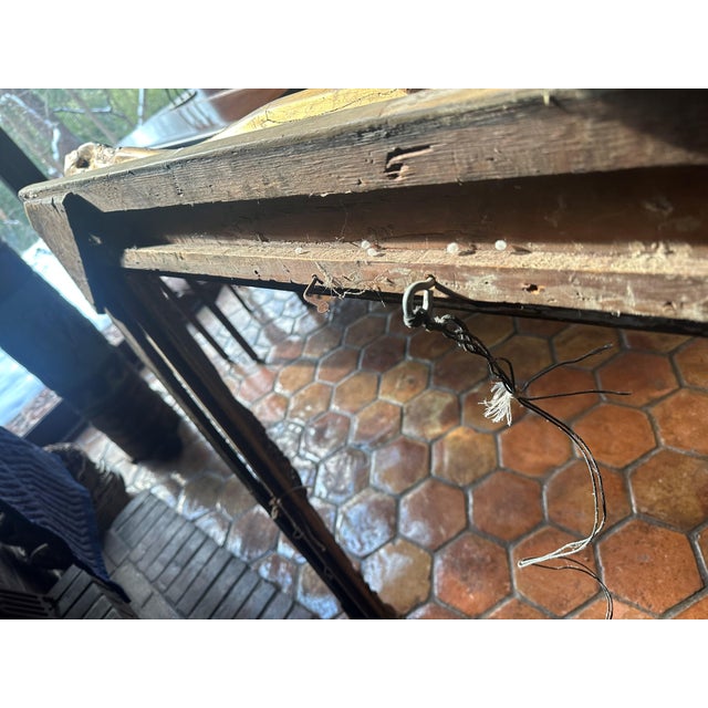 Antique Painting Frame • Large Gilded European • Perfect for a Mirror or Painting For Sale In New York - Image 6 of 11