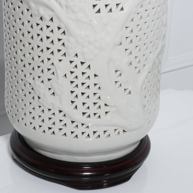 1970s Blanc de Chine Large Scale Reticulated White Ceramic Table Lamps - A Pair For Sale In Tampa - Image 6 of 11