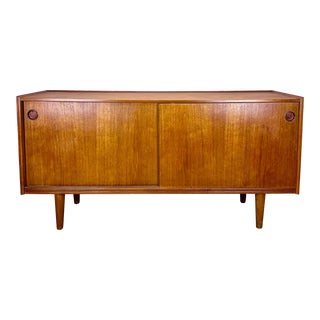 Mid Century Danish Modern Credenza / Sideboard by Arne Hovmand Olsen for Mogens Kold For Sale