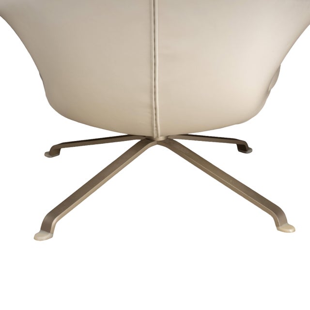 B&b Italia Radar Lounge Chair by James Irvine White Leather Swivel Lounger Italy For Sale - Image 11 of 17
