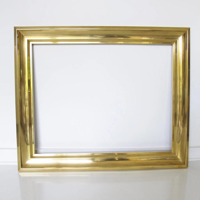 This Italian frame, made of polished brass, dates back to the 1940s. It will be perfect to include a painting, a drawing,...