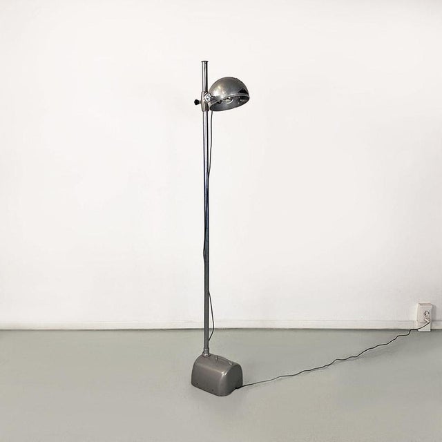 Silver German Floor Lamp in Metal and Steel from Hanau, 1930s For Sale - Image 8 of 18
