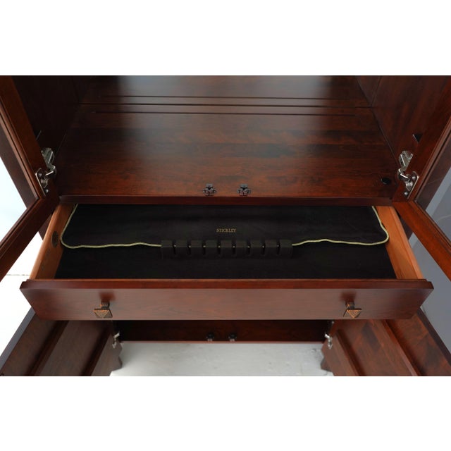 2010s Stickley Cherry Highlands Display China Cabinet For Sale - Image 5 of 18