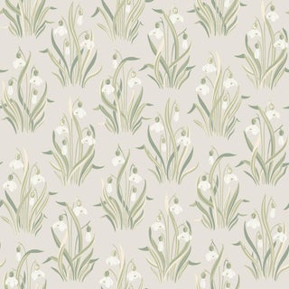 SAMPLE - Boråstapeter Snã–Droppe Wallpaper In Leaf For Sale