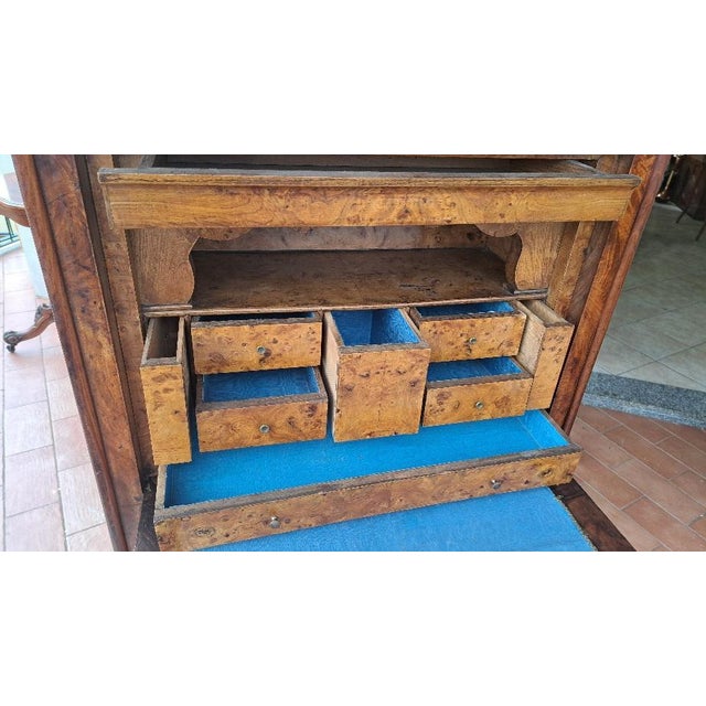 Antique Louis Philippe Secretaire in Walnut, 1800s For Sale - Image 5 of 7