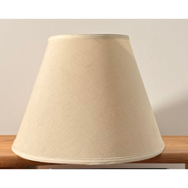 Vintage 1980s Postmodern Neo-Deco Black Ceramic Table Lamp With Custom Shade For Sale In New York - Image 6 of 7