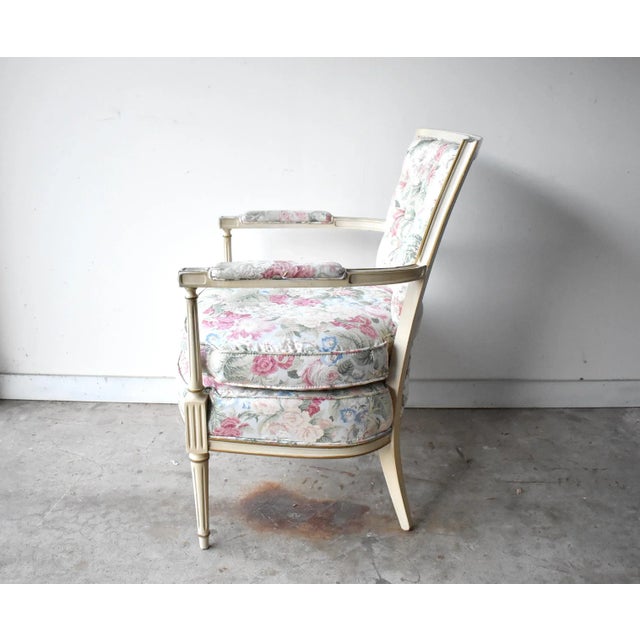 Vintage Louis XVI Floral Chintz Bergere Armchair For Sale In San Francisco - Image 6 of 13