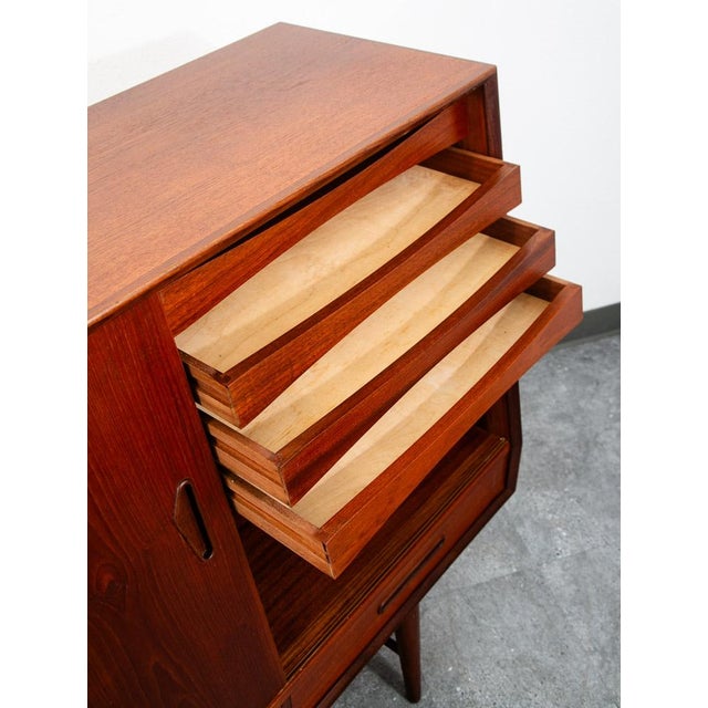Mid Century Danish Modern Credenza Highboard Bar Sideboard Denmark Teak Drawers For Sale In Sacramento - Image 6 of 12