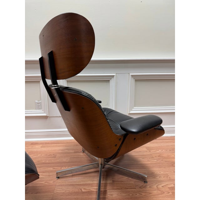 Vintage Mid-Century Modern Eames Style Lounge Chair & Ottoman For Sale In West Palm - Image 6 of 9