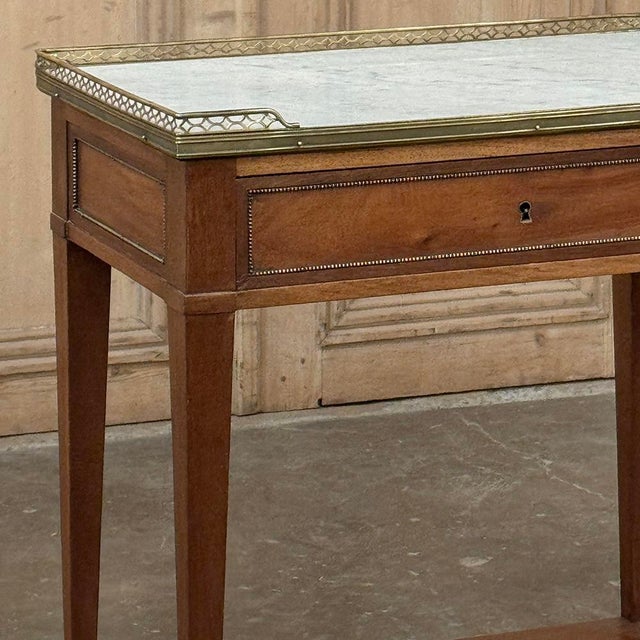 Early 20th Century Antique French Louis XVI Rectangular Mahogany Side Table With Carrara Marble Top and Brass Gallery For Sale - Image 5 of 15