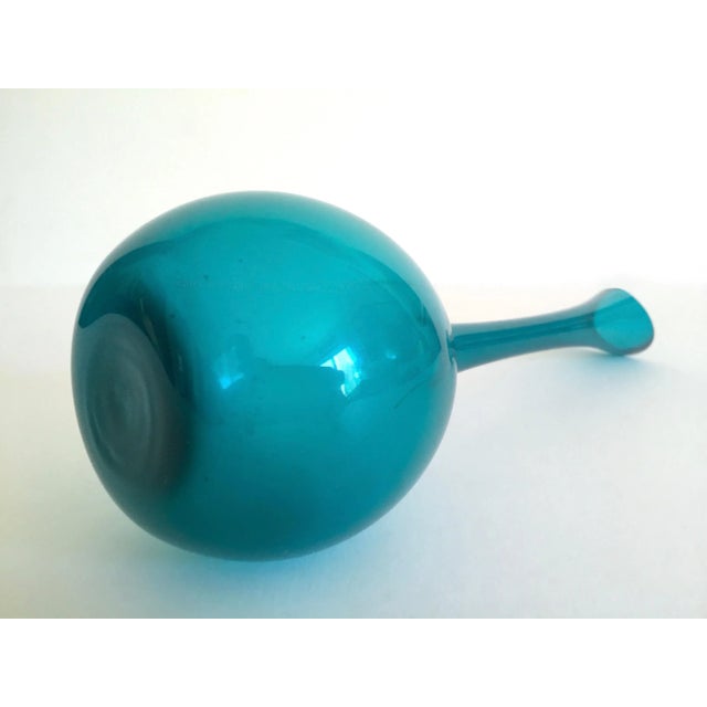Vintage Mid Century Modernist Hand Blown Aqua Teal Blue Art Glass Bottle Vase For Sale - Image 12 of 13