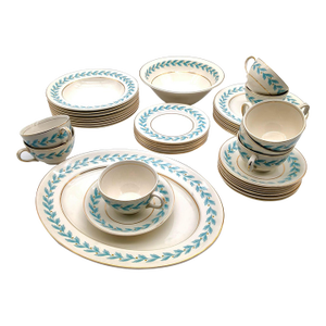Vintage Johnson Bros Pareek England Dinner/Lunch Set of 40 Pieces