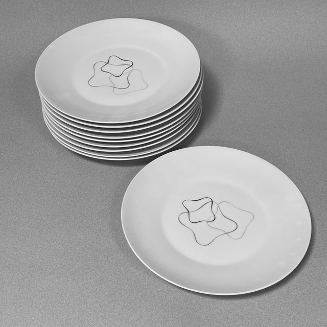 Mid 20th Century Rosenthal Form 2000 "Linear" Dinnerware Set by Raymond Loewy (54 Pieces) For Sale - Image 5 of 12