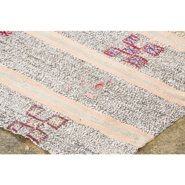 Traditional Vintage Turkish Kilim Wool Runner With Geometric Design by Rug & Kilim, 1950-1959 For Sale - Image 3 of 9