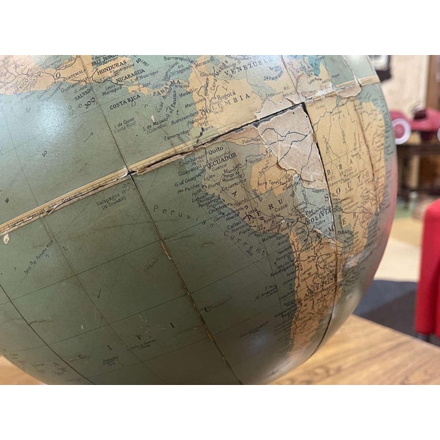 English Philips Challenge globe from 1958. H=47cm, Diam=31cm.