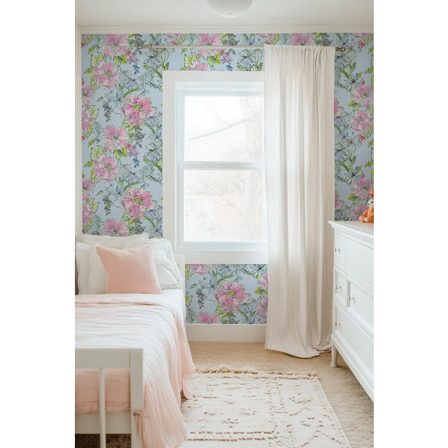 Blue Painter's Garden Blue Floral Grasscloth Wallpaper by House Party | 6 Yards For Sale - Image 8 of 9