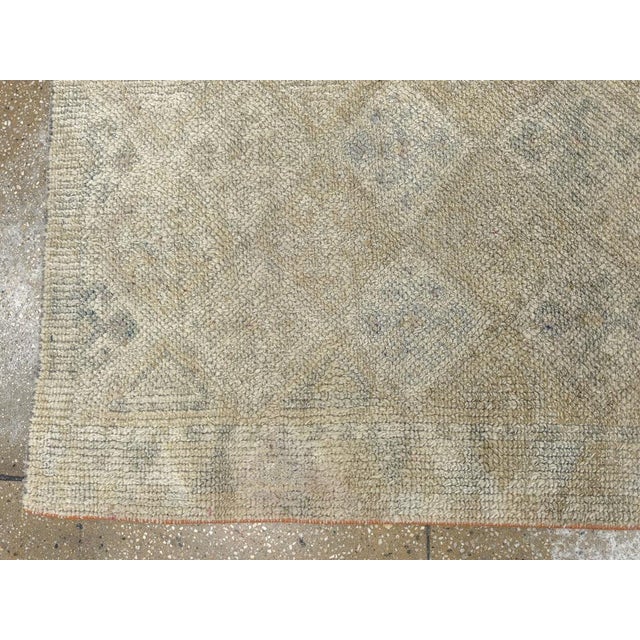 Textile Galerie Shabab Collection Mid-20th Century Turkish Anatolian Runner For Sale - Image 7 of 10