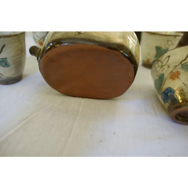 lovely and tiny Japanese tea set, 4 bowls and a very distinctive teapot, luxurious children's tea set toy