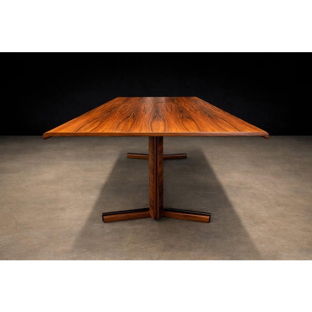 Dining Table in Caviúna Wood by Novo Rumo, Brazilian Modern, 1960s For Sale - Image 9 of 14