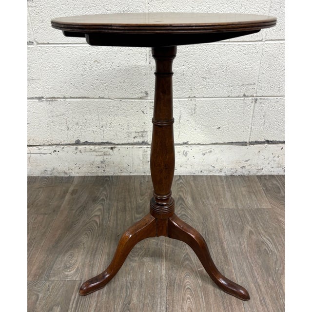 Antique 19th Century Mahogany Tilt Top Tea Occasional Pedestal Tripod Table For Sale In Kansas City - Image 6 of 11