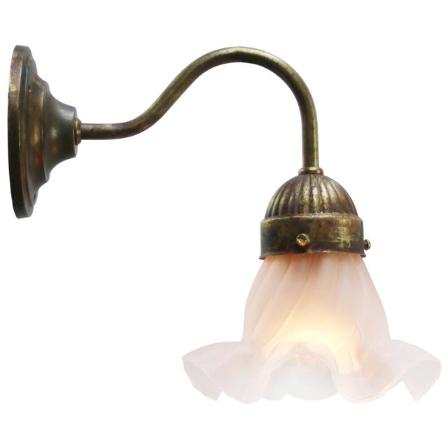 French wall lamp Frosted glass. Brass wall piece and arm Diameter brass wall mount: 10 cm, 3 holes to secure E27/E26 Up to...