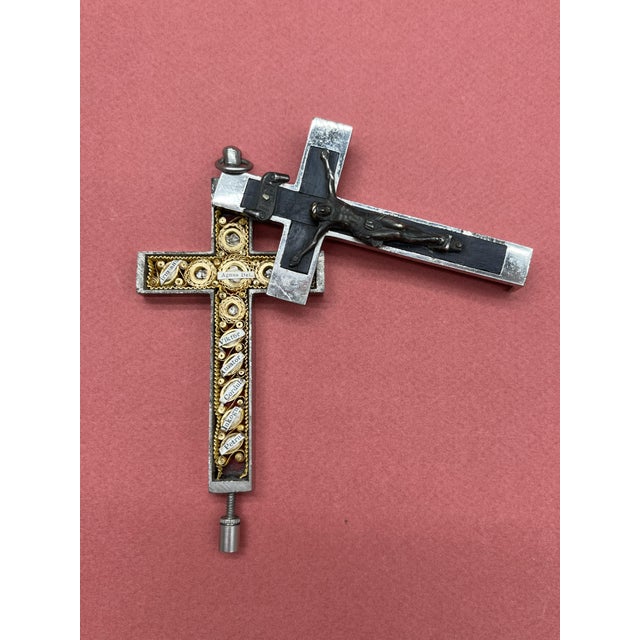 Renaissance Revival Reliquary Cross, Ebony with Intricate Paperole Monastic Filigree Work and Agnus Dei, ca. 1870 For Sale - Image 10 of 11