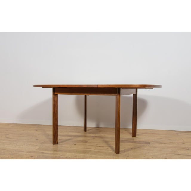 Brown Mid-Century Modern Teak Extending Dining Table from G-Plan, 1960s For Sale - Image 8 of 18