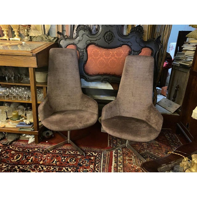 Set of Space Age Swivel Chairs For Sale - Image 5 of 9