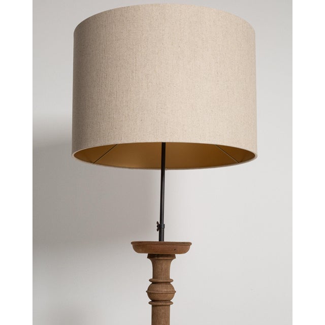 1970-1979 France Rich Walnut Brown Turned Walnut Floor Lamp For Sale - Image 11 of 11
