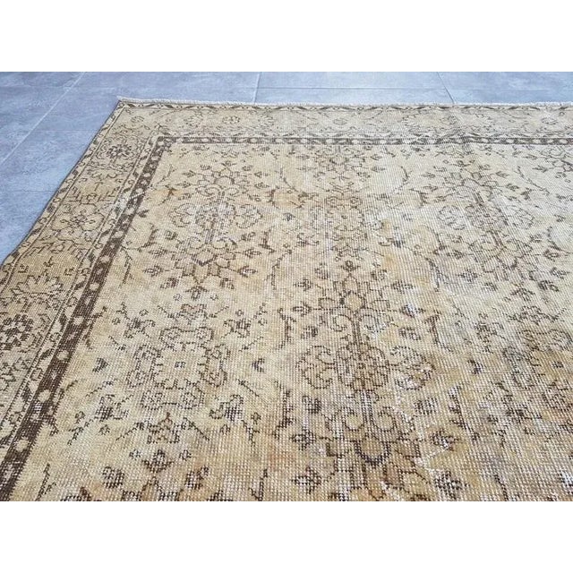 1960s 1960s Beige Turkish Floor Carpet 6x10 For Sale - Image 5 of 10