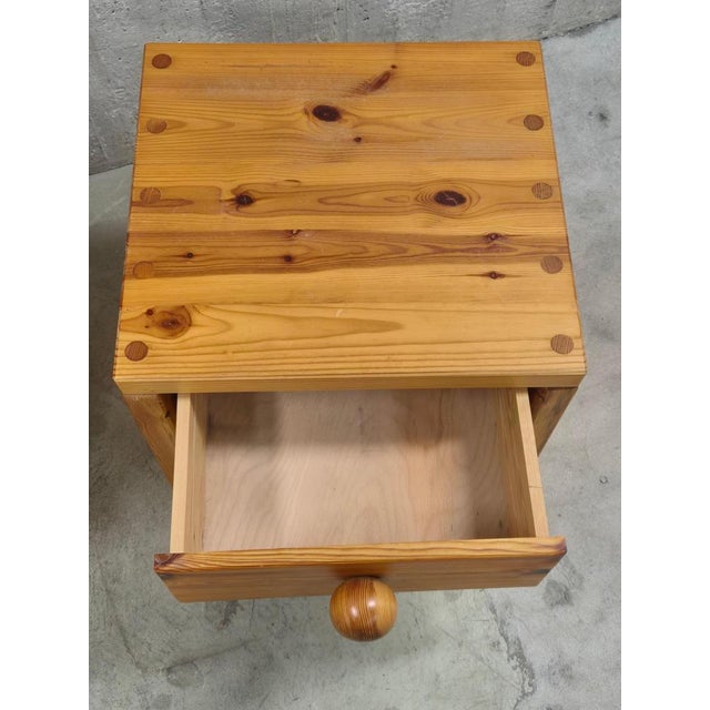 Swedish Bedside Tables in Pine, 1970s, Set of 2 For Sale - Image 6 of 10