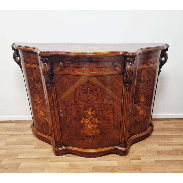 Italian Louis XV Style Sideboard in Walnut with Inlays, 1970s For Sale - Image 15 of 15