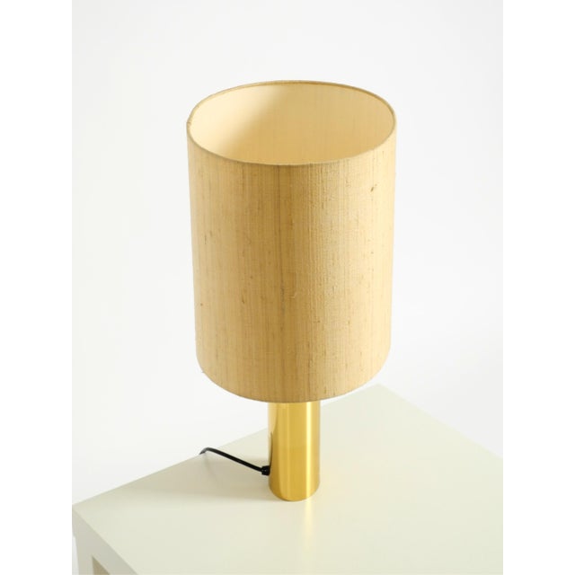 Metal Vintage Brass Table Lamp with Wild Silk Shade from Vereinigte Werkstätten Collection, 1970s For Sale - Image 7 of 18